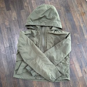 Lulu lemon Effortless Jacket green